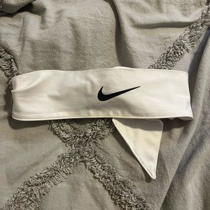 White tie Nike headband
